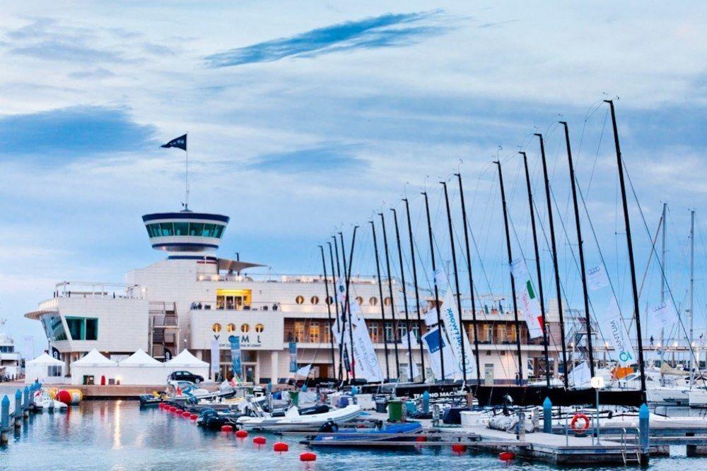 Hotel Yacht Club Marina Di Loano Exterior foto