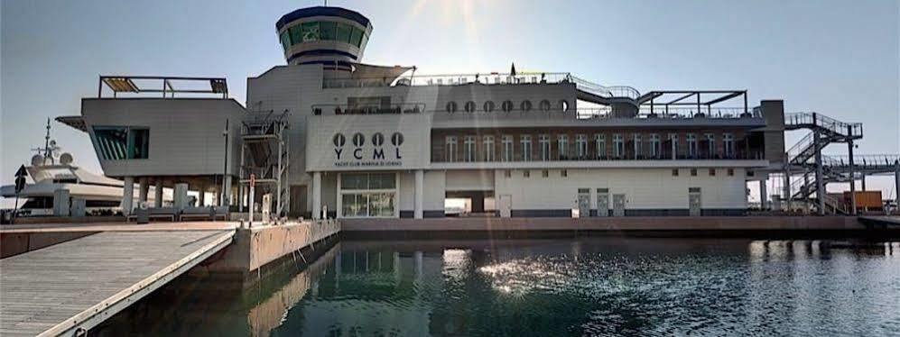 Hotel Yacht Club Marina Di Loano Exterior foto