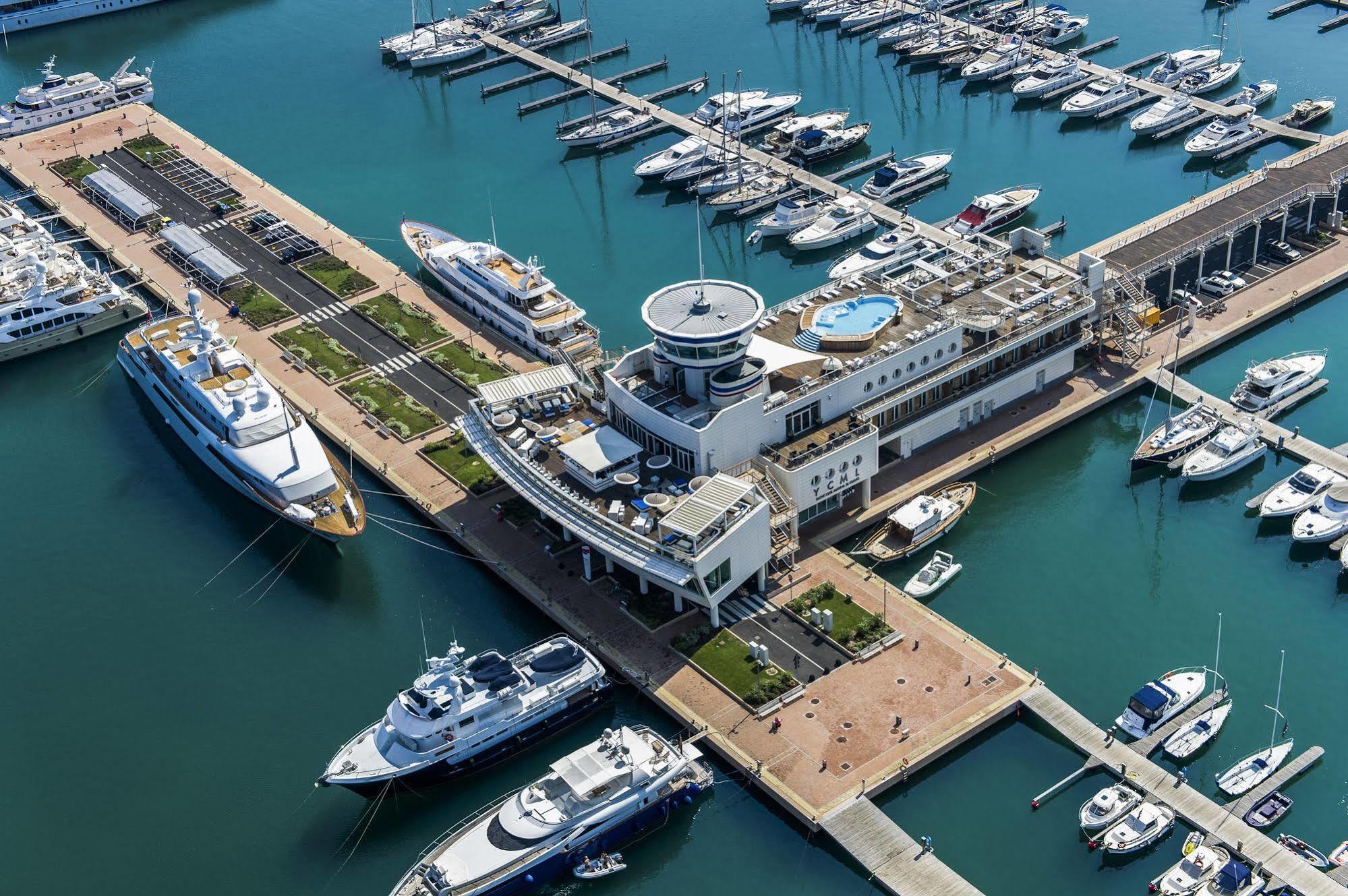 Hotel Yacht Club Marina Di Loano Exterior foto