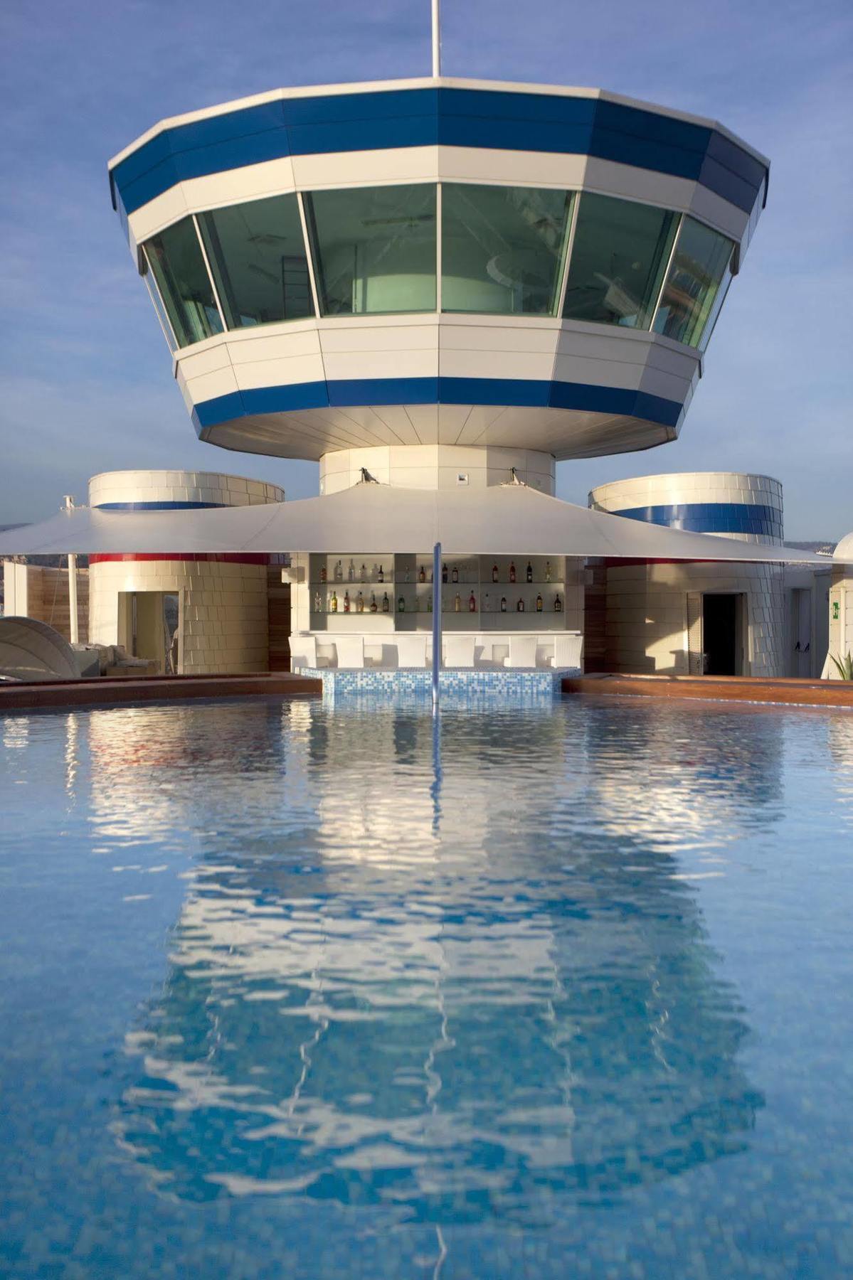 Hotel Yacht Club Marina Di Loano Exterior foto